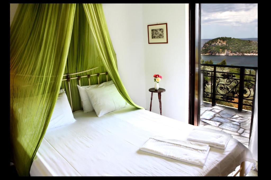 Mando Beachfront Stafylos Chambre photo
