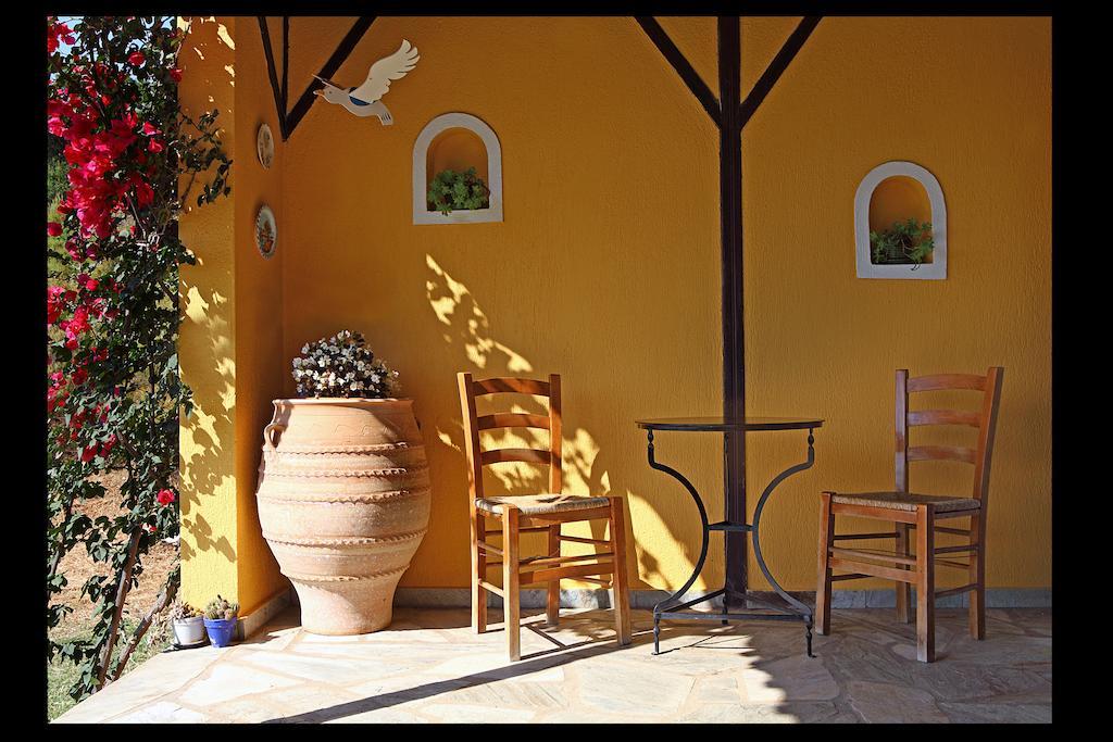 Mando Beachfront Stafylos Extérieur photo