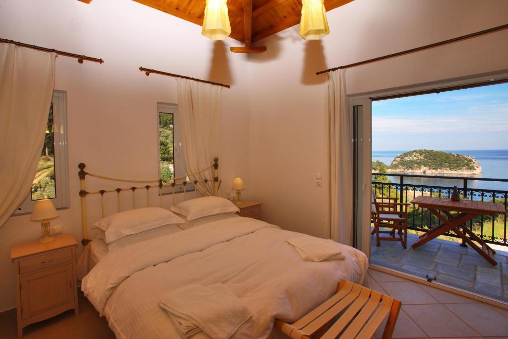 Mando Beachfront Stafylos Chambre photo